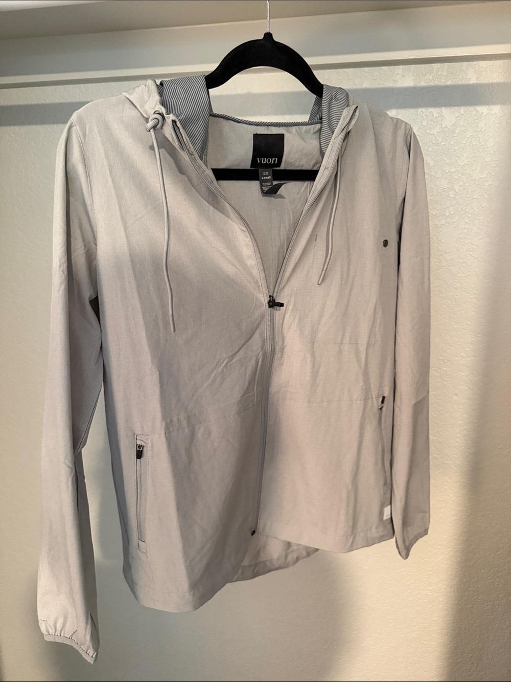 Vuori Light Gray Hooded Lightweight Windbreaker Jacket